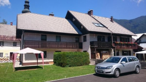 Отель Apartment Šmon, Краньска Гора
